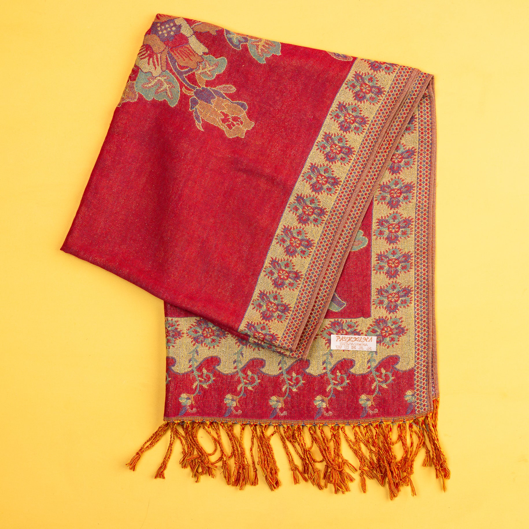 A festival is not complete without a Pashmina